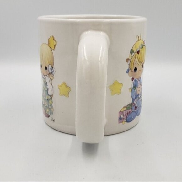 Precious Moments Large Christmas Mug 3D Raised Images 2007 20 Ounce - Picture 6 of 13